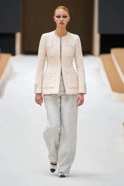 Look 6